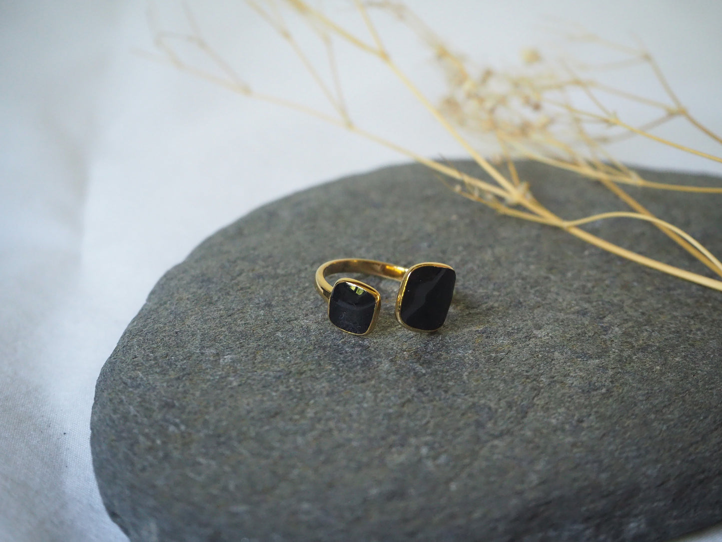 Anillo Piedra Negra